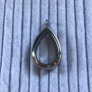 Silver Heirloom Teardrop Locket